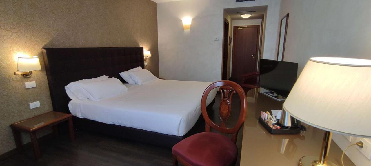 Best Western Park Hotel Continental San Donà di Piave Exteriör bild